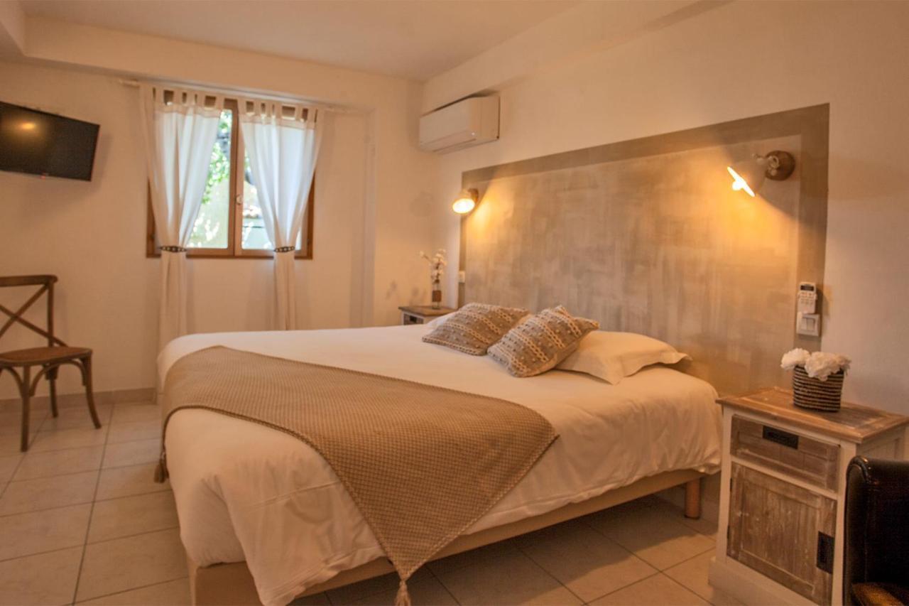 קאלבי Location De Vacances Olivier Jardin Privatif Et Piscine Chauffee Partagee מראה חיצוני תמונה