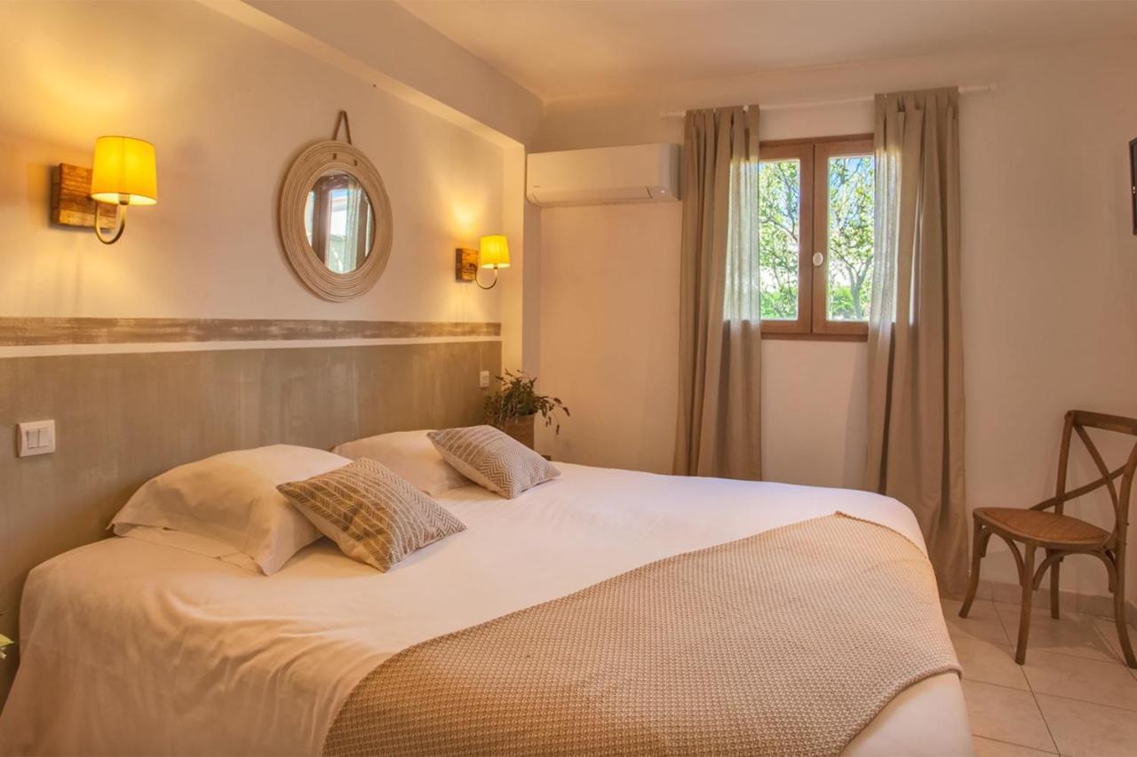 קאלבי Location De Vacances Olivier Jardin Privatif Et Piscine Chauffee Partagee מראה חיצוני תמונה